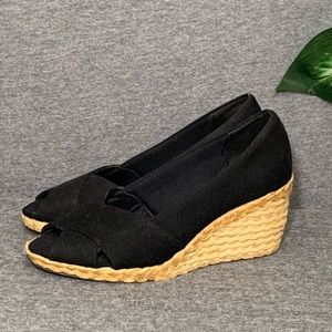 Chaps Black Wedges 6.5